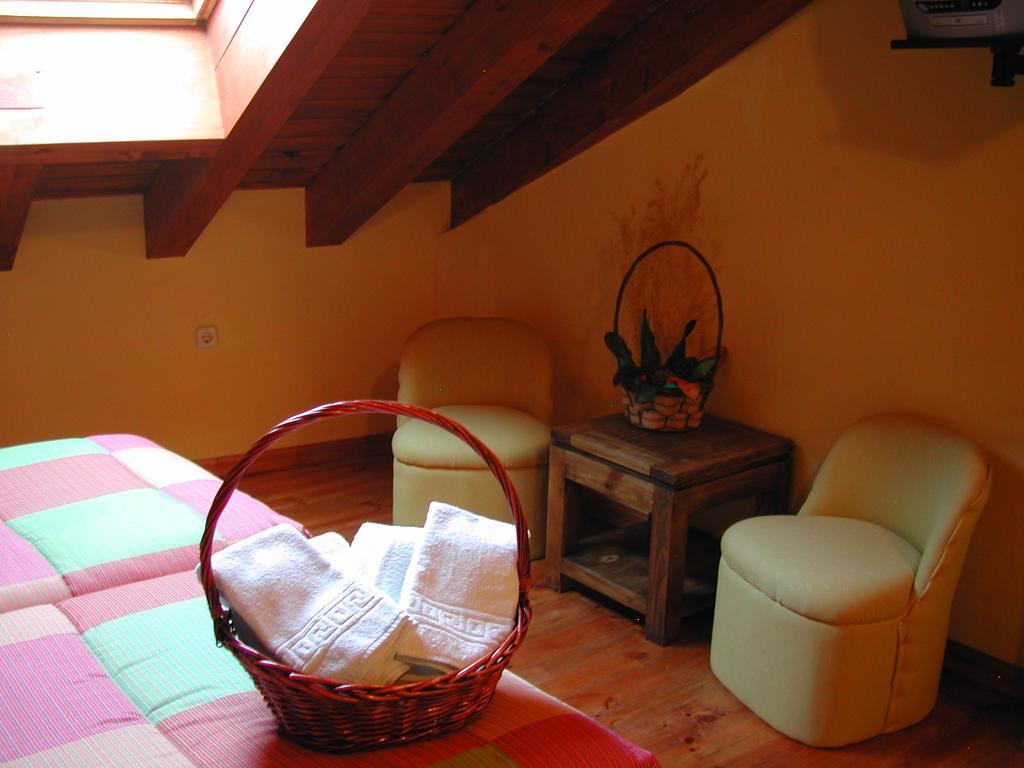 Madre Terra Casa de hóspedes La Puebla de la Sierra Exterior foto