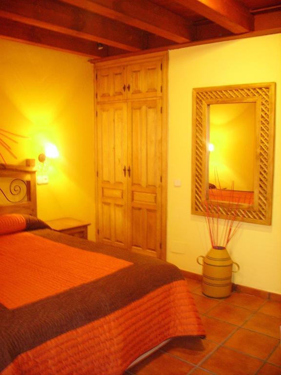Madre Terra Casa de hóspedes La Puebla de la Sierra Exterior foto
